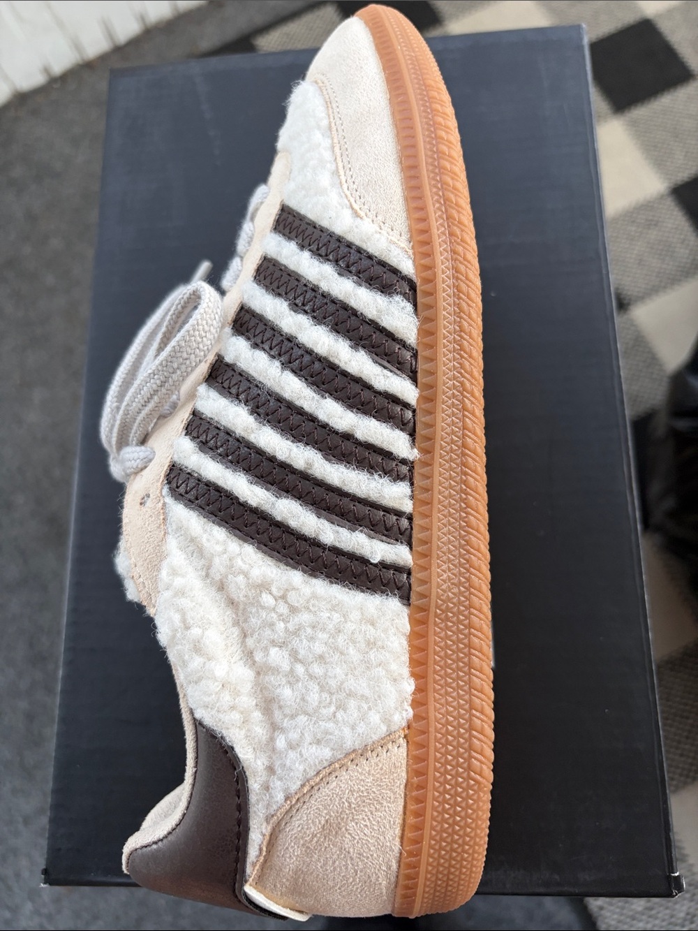 SHU SHOP 🛍️ Beige & Brown Suede Shearling Sneaker 👟 NIB ALL SEASON